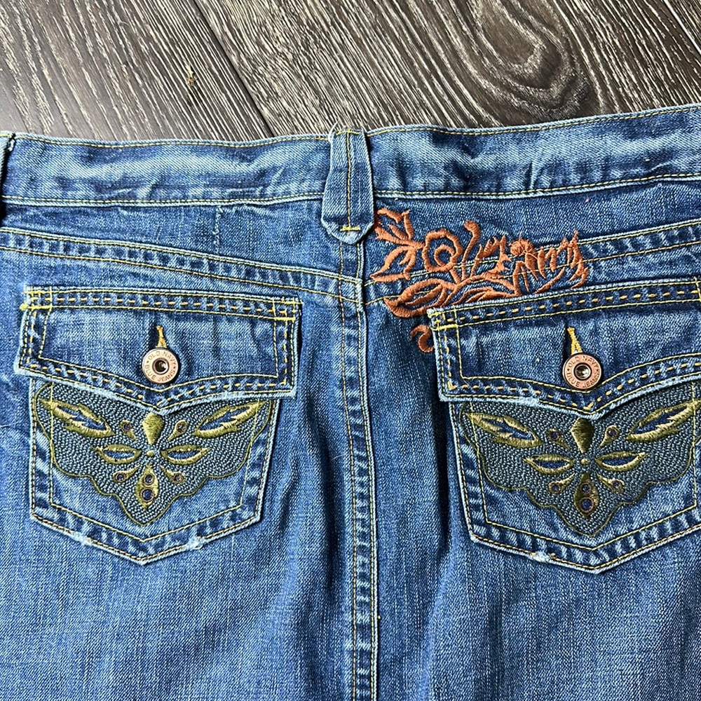 Embroidered old navy jean skirt 12